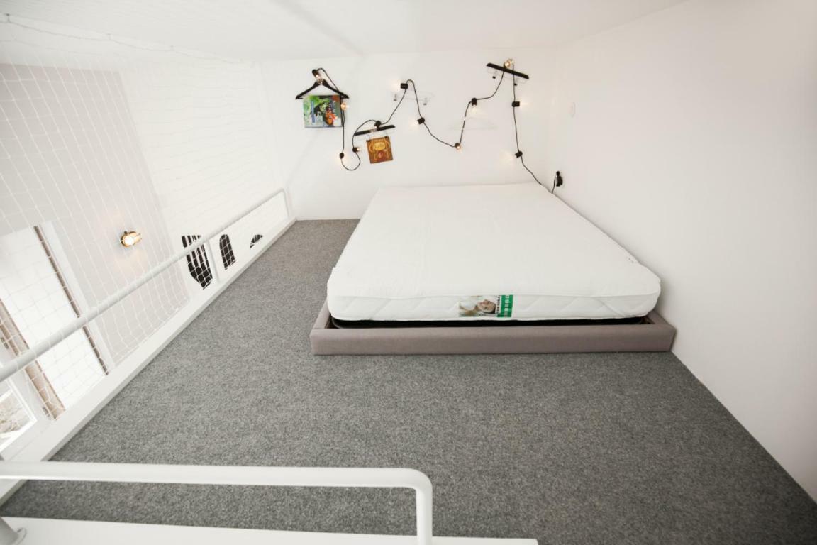 Get Lights And Books In A Flat Apartman Porto Kültér fotó